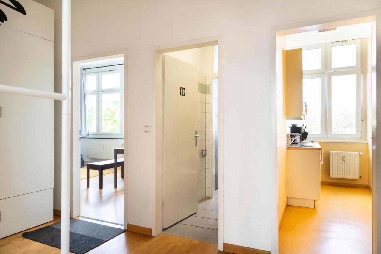 Central +3br +big Living Next To U-station Appartement Berlijn