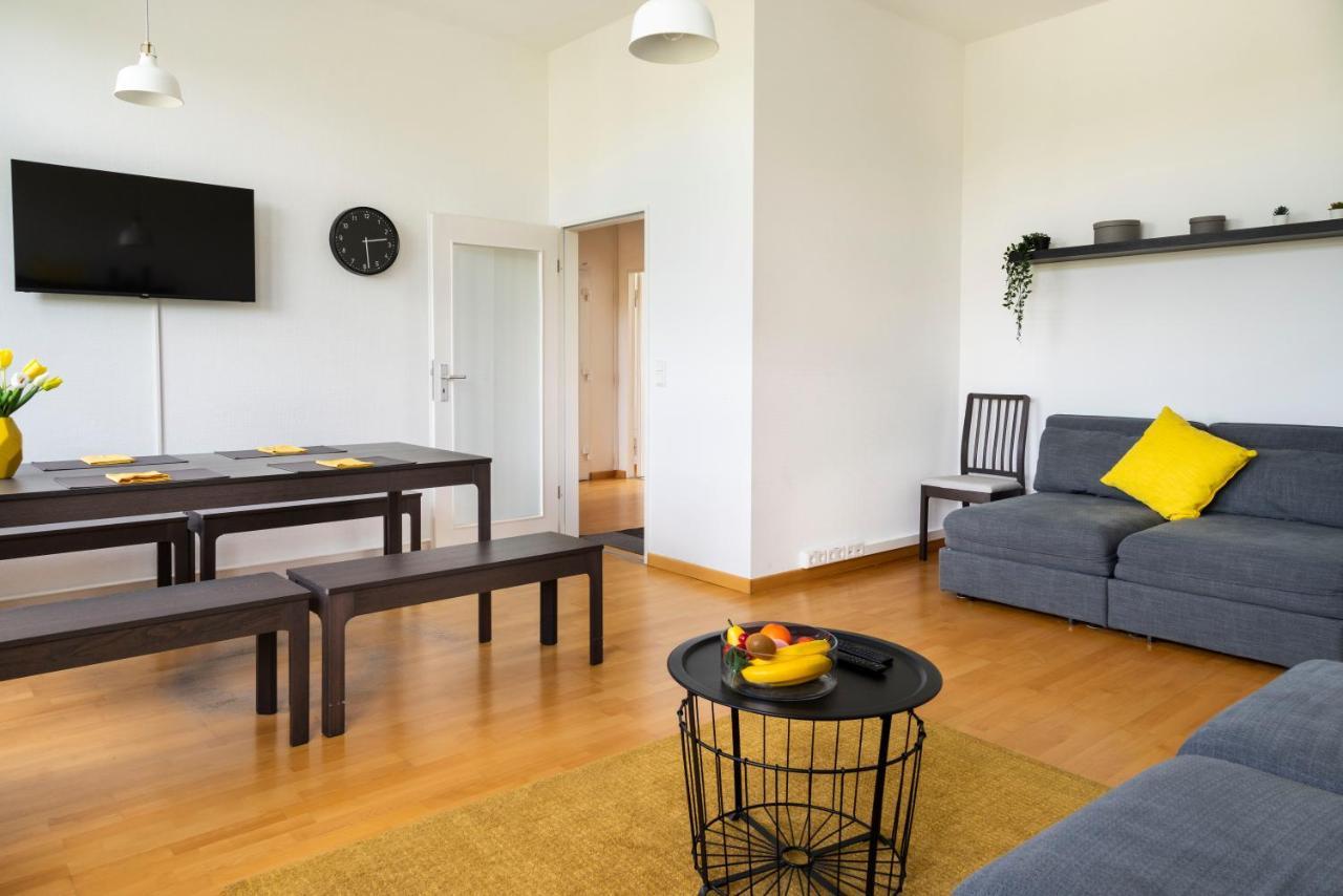 Appartement Central +3br +big Living Next To U-station *